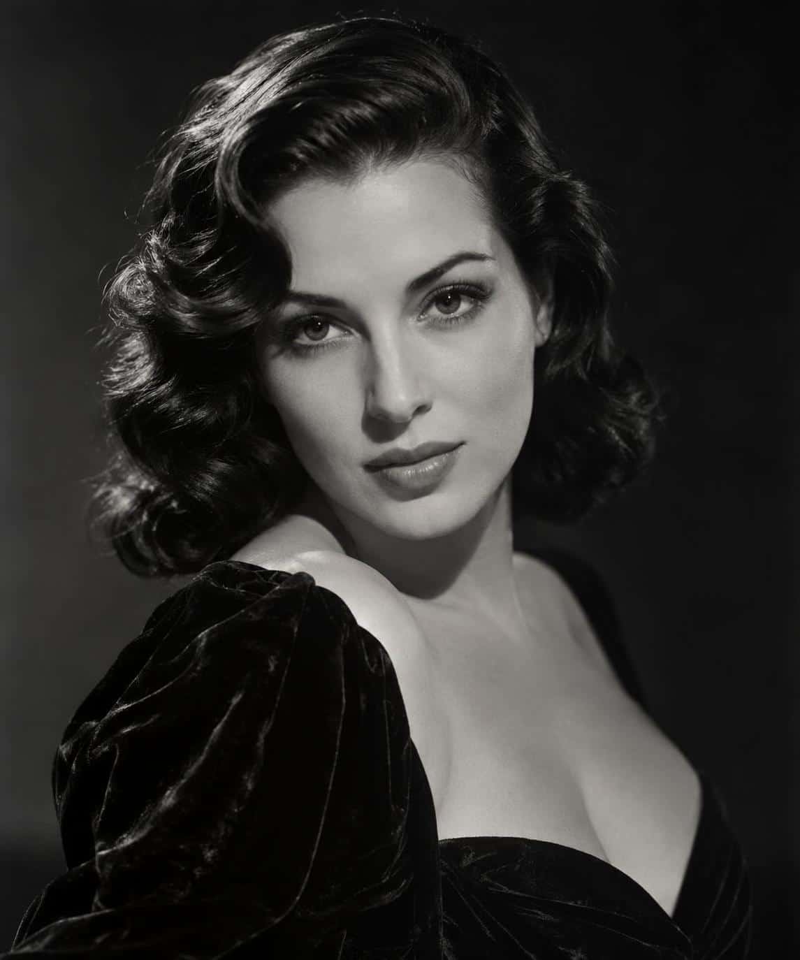 Sculpted glamour portraiture, prompt only example